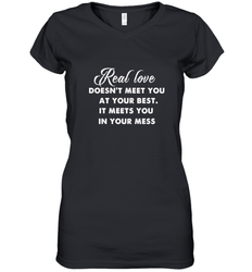 Real love funny quotes for valentine Women's V-Neck T-Shirt