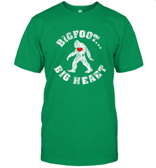 Bigfoot Heart Valentine's Day Lover Art Graphics Great Gift Men's T-Shirt Men's T-Shirt - FordPhuMy
