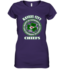 NFL Kansas City Chiefs Logo Happy St Patrick's Day Women's V-Neck T-Shirt Women's V-Neck T-Shirt - FordPhuMy