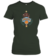 NBA New York Knicks Logo merry Christmas gilf Women's T-Shirt Women's T-Shirt - FordPhuMy